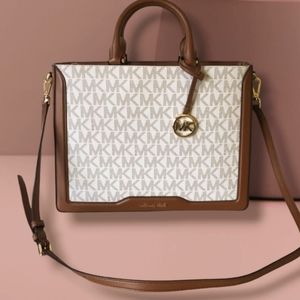 Michael Kors Jessie Large Signature Tote Shoulder Bag Vanilla Brown MK hangtag